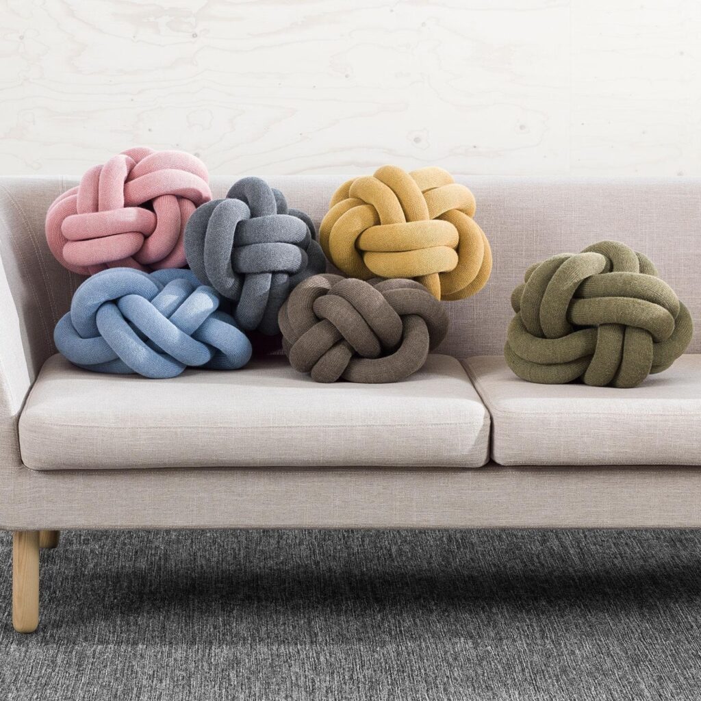 Learn How To Do The Trending Knot Pillow