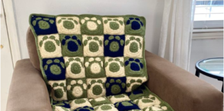 Paw Print Granny Square – Free Pattern