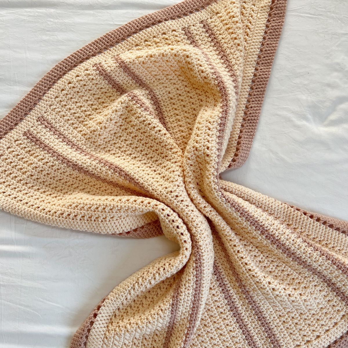 Classic Baby Blanket crafts.alldaycrochet