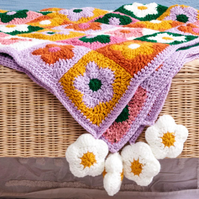 Daisies Crochet Blanket Pattern